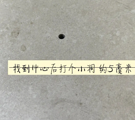嵩县瓷砖空鼓维修公司专业解答在瓷砖铺贴过程中，如果砂料搅拌不均匀，将会带来以下问题